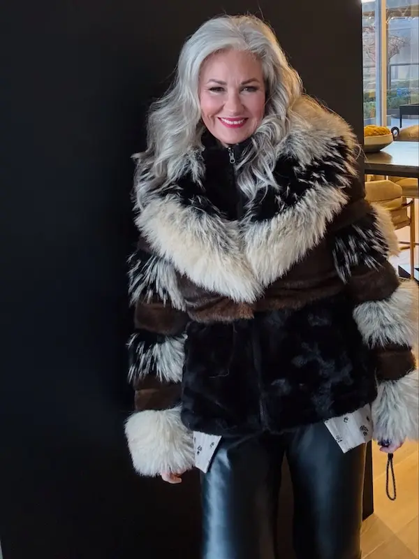 winter fashion for short curvy women over 50