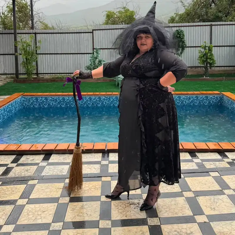 flattering plus size witch costume ideas