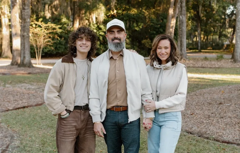 thanksgiving family photo outfits for plus size women