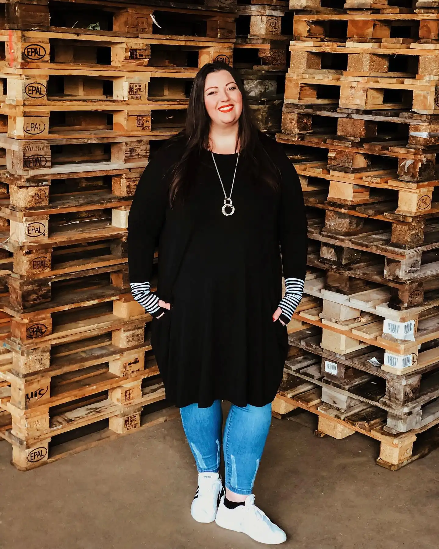 short curvy women over 50 outfit ideas