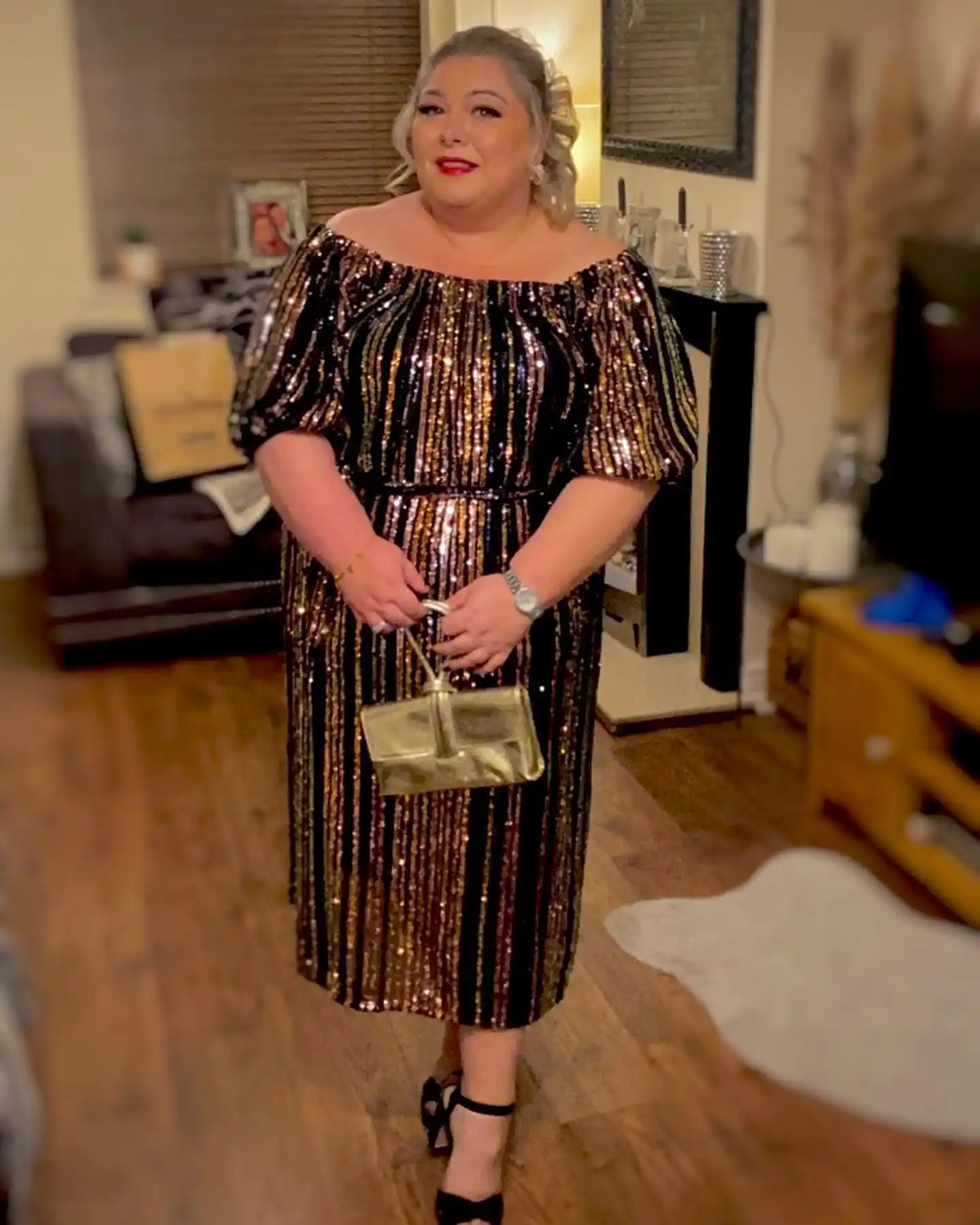 holiday party outfits for plus size petite women over 50