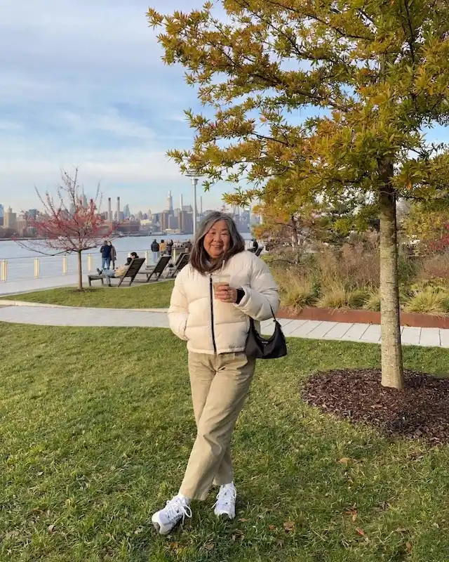 18 Puffer Jacket Outfits for Plus Size Petite Women Over 50 That Aren't Bulky 19 puffer jacket outfits for plus size petite women over 50