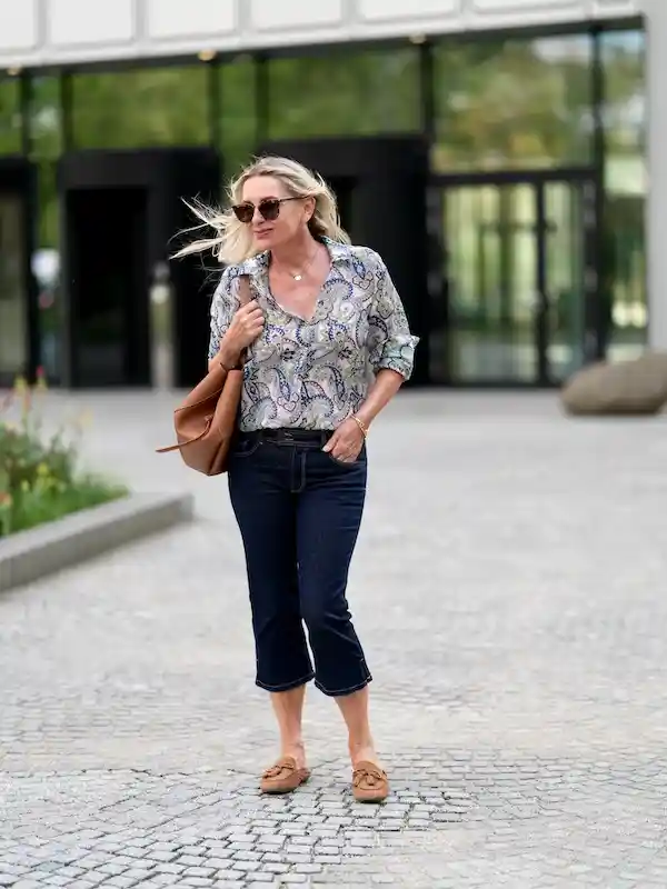 capri pants outfits for plus size petite women over 50