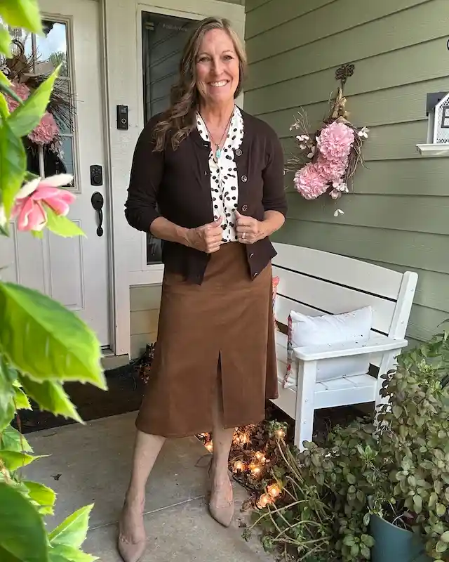 autumn outfits for short curvy women over 50