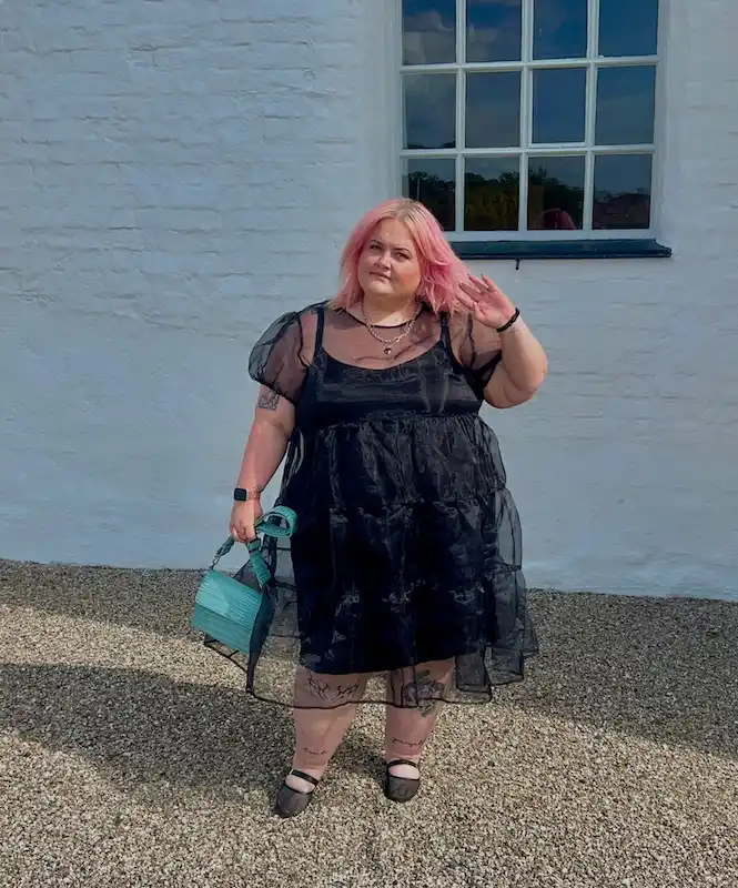 stylish outfits for plus size petite women over 50