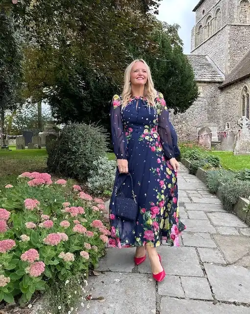 wedding guest outfits for plus size petite women over 50