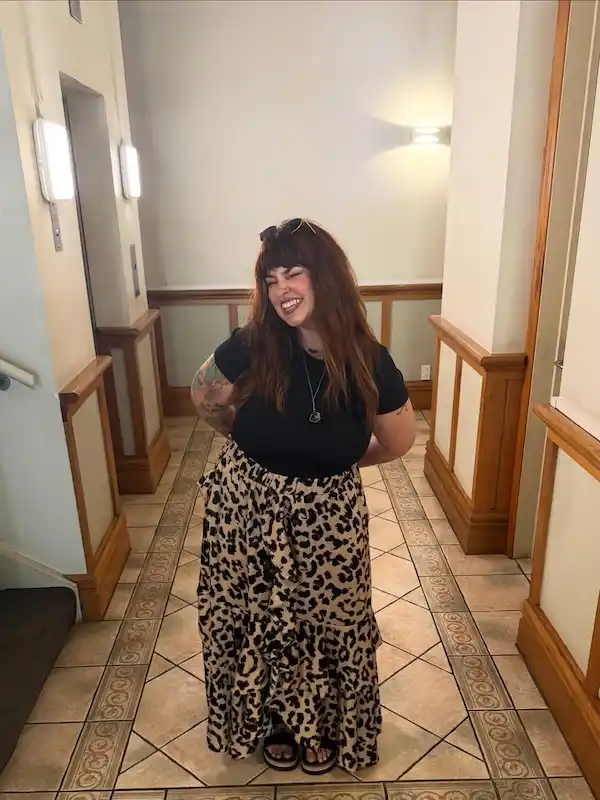 family photo outfits for plus size petite women over 50