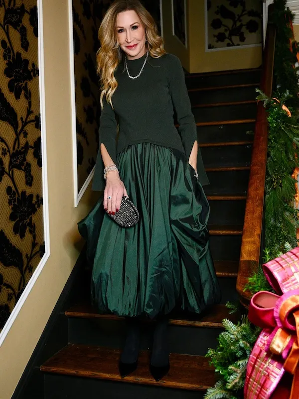 15 Best Christmas Dresses for Petite Plus Size Women Over 50 12 best christmas dresses for petite plus size women over 50