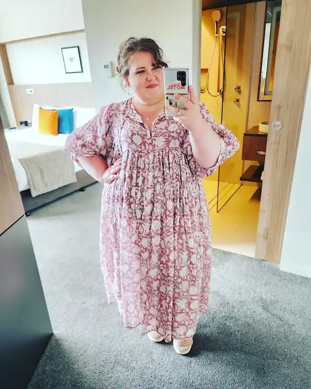 short curvy women over 50 outfit ideas