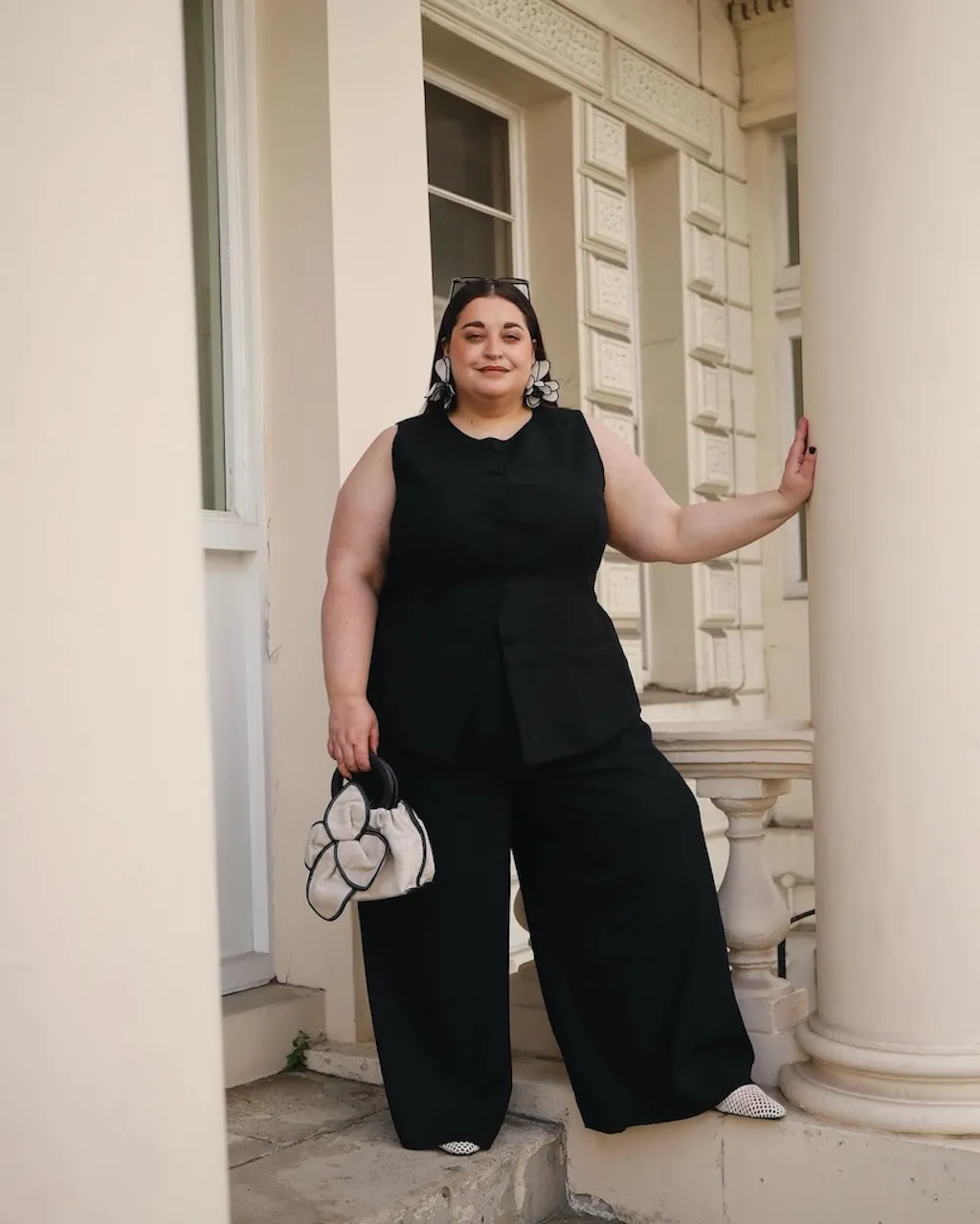 stylish outfits for plus size petite women over 50
