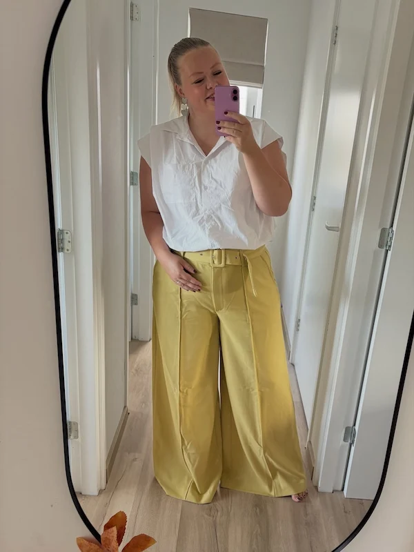 family photo outfits for plus size petite women over 50