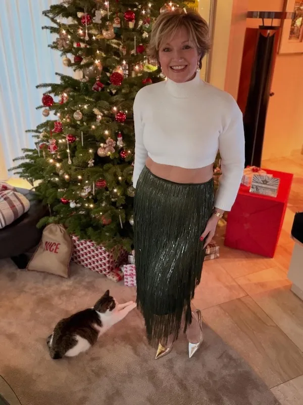Christmas outfits for plus size petite women over 50