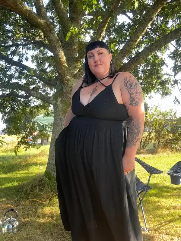 family photo outfits for plus size petite women over 50