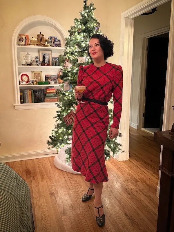 15 Best Christmas Dresses for Petite Plus Size Women Over 50 13 best christmas dresses for petite plus size women over 50