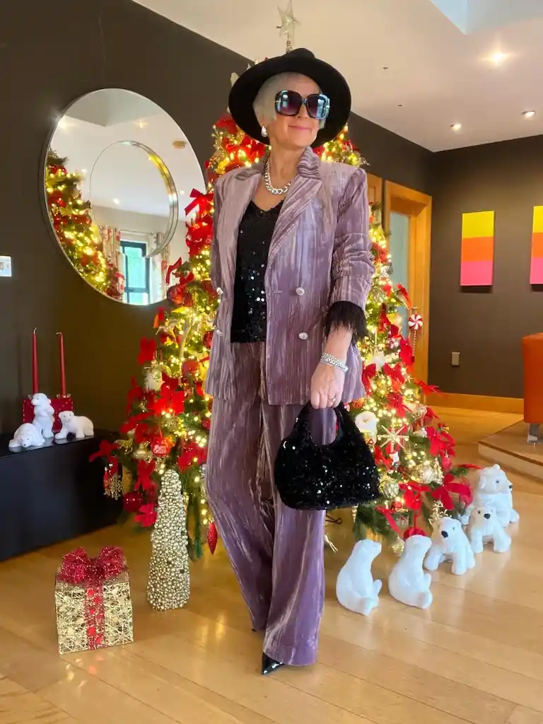 holiday party outfits for plus size petite women over 50