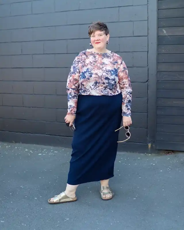 family photo outfits for plus size petite women over 50