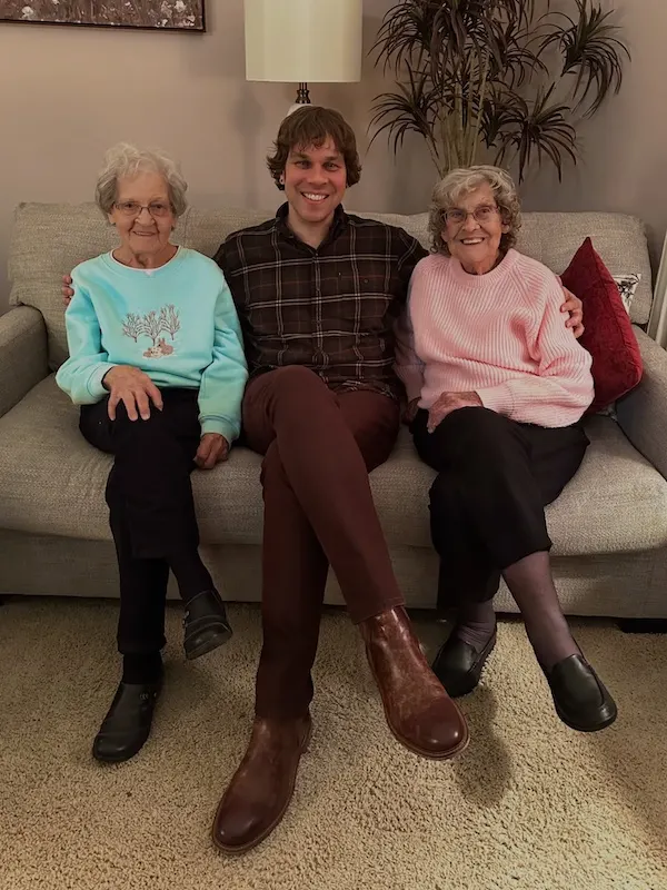21 Thanksgiving Outfit Ideas for Grandma 17 thanksgiving outfit ideas for grandma
