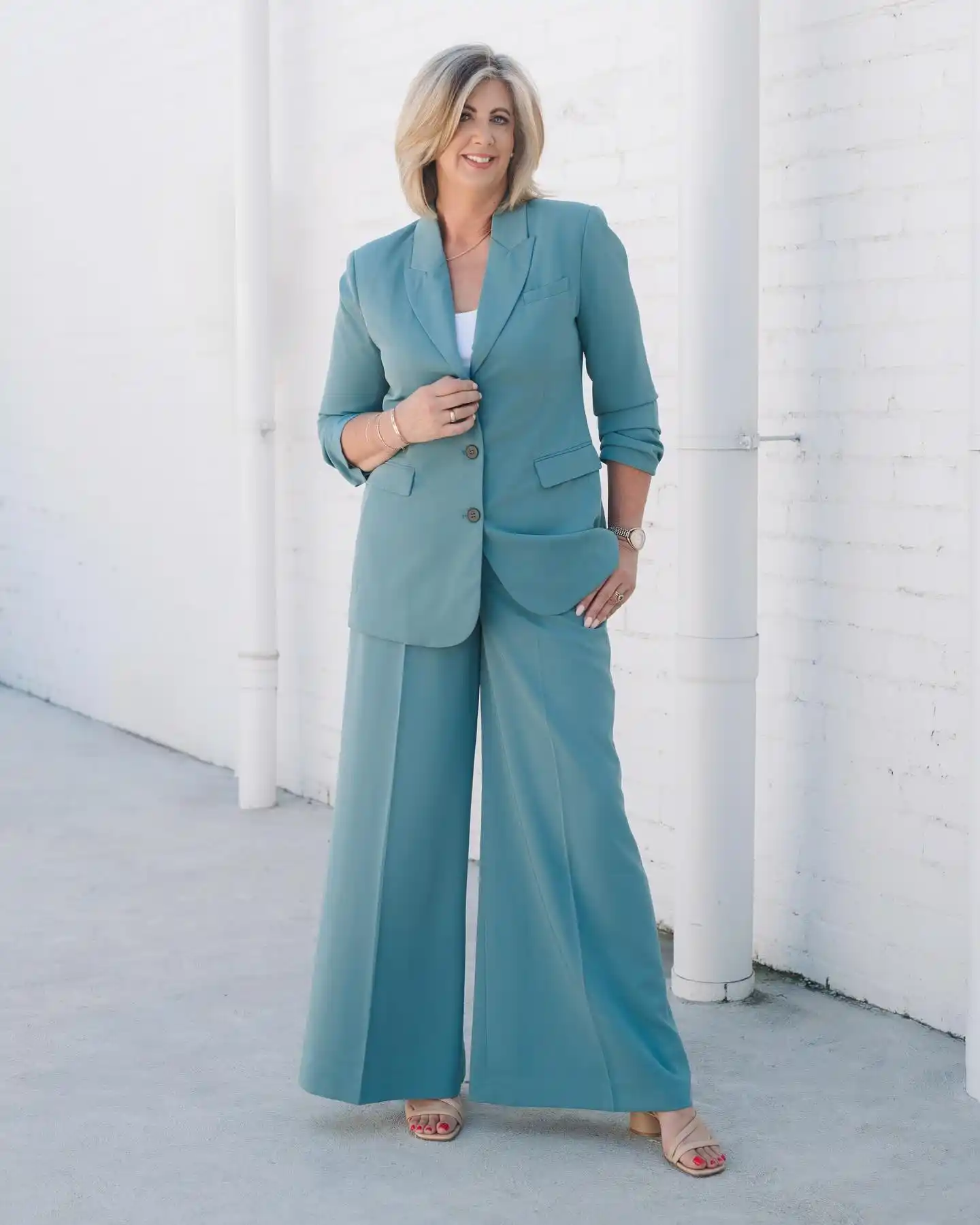 18 Most Flattering Outfits for Plus Size Petite Women Over 50 13 flattering outfits for plus size petite women over 50