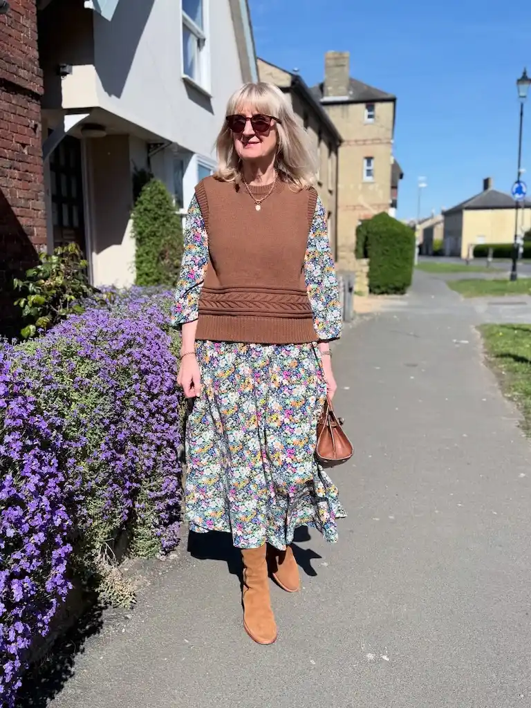 cozy winter outfits for plus size petite women over 50