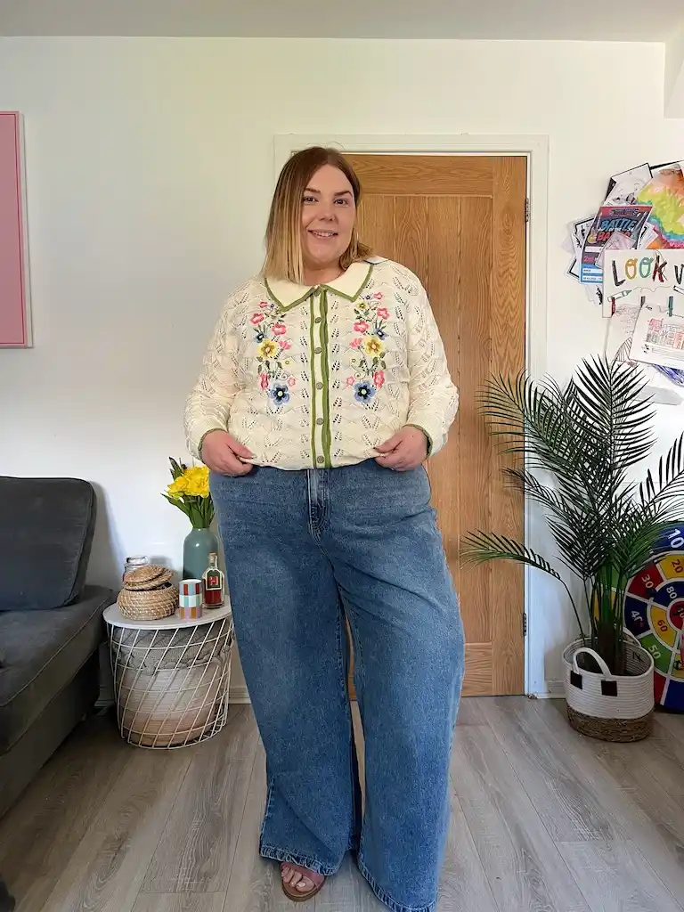 cozy winter outfits for plus size petite women over 50