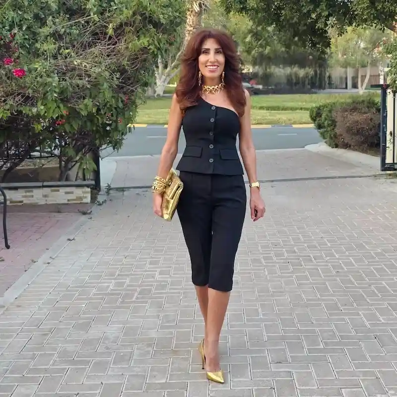 capri pants outfits for plus size petite women over 50