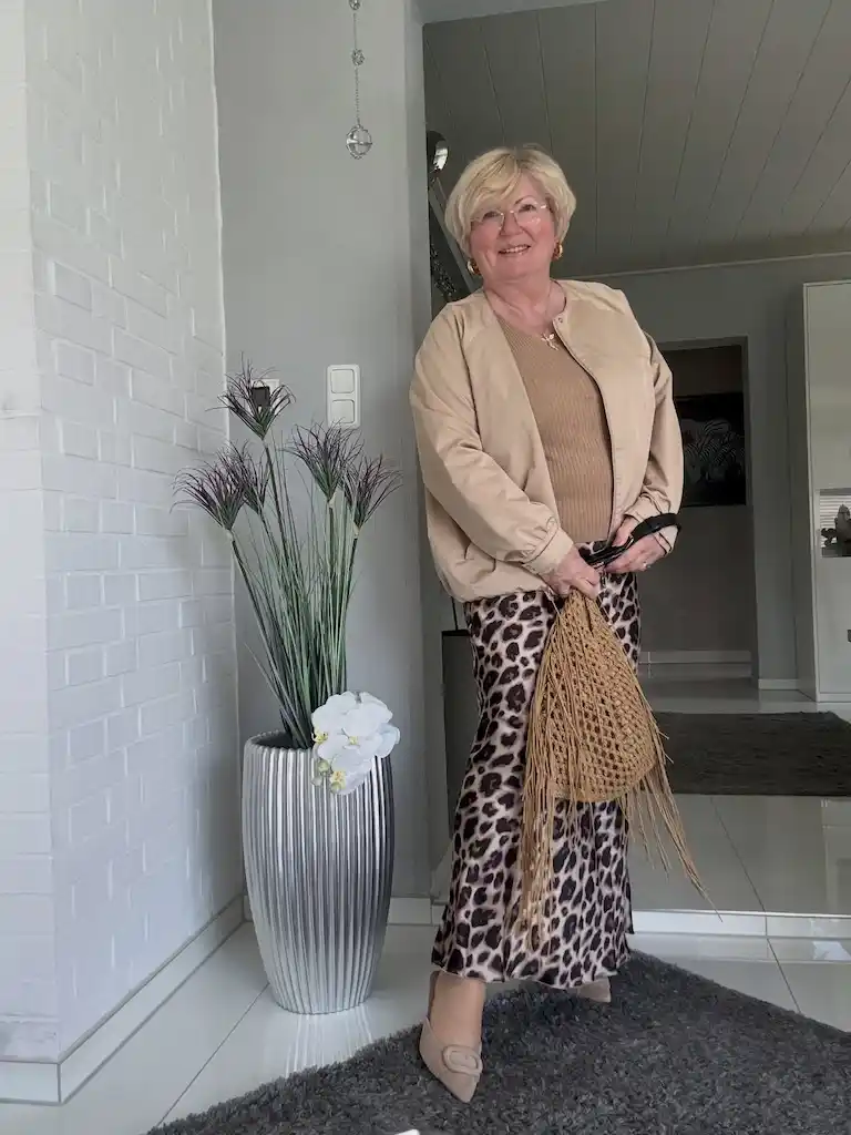 camel and tan outfits for plus size petite women over 50