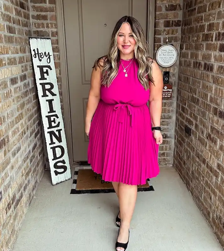wedding guest outfits for plus size petite women over 50

