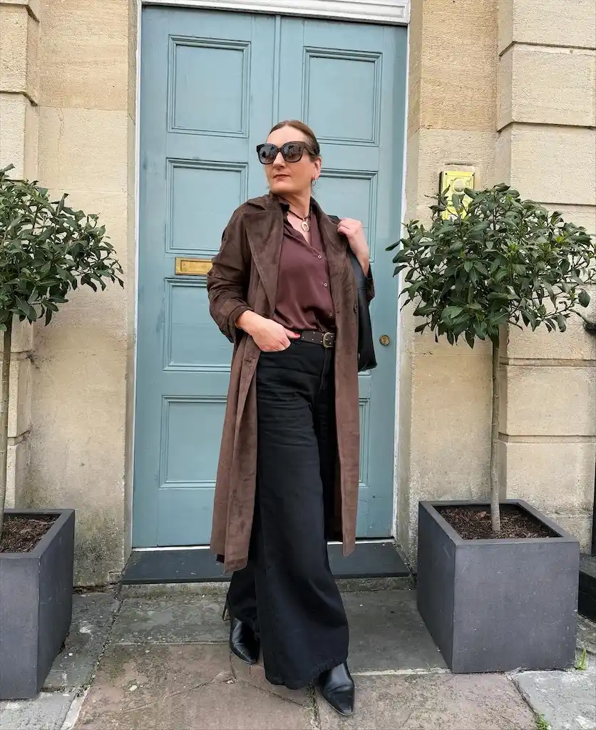 17 Trench Coat Outfits for Plus Size Petite Women Over 50 12 trench coat outfits for plus size petite women over 50