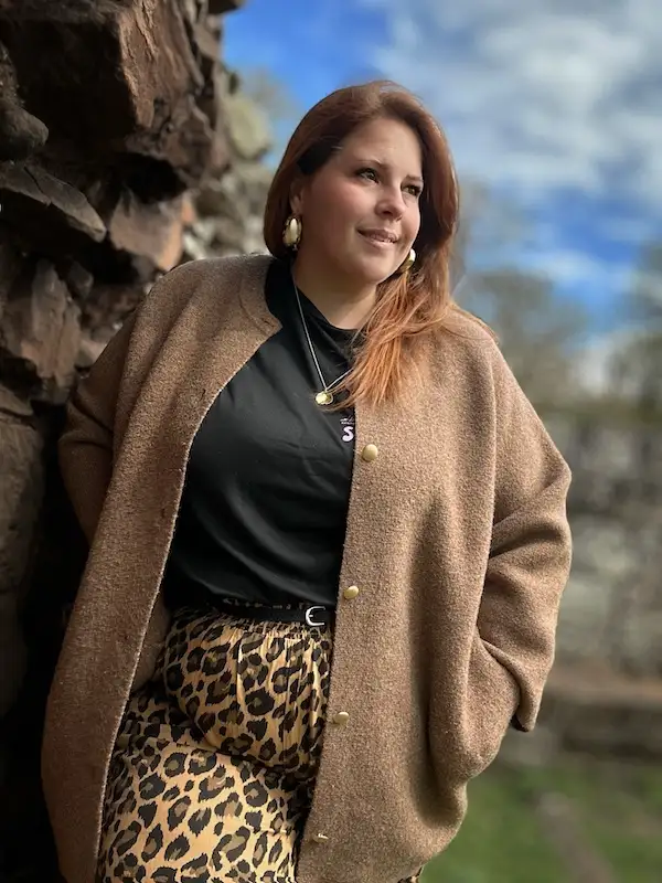 winter fashion for short curvy women over 50