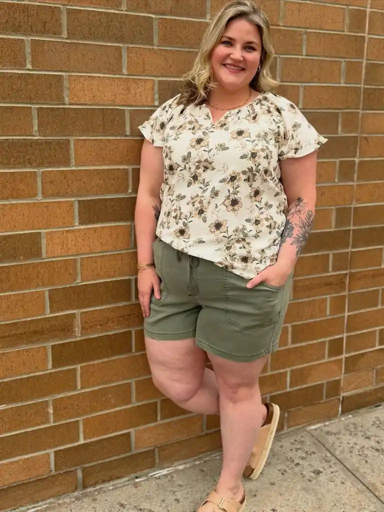 21 Cute Outfits for Plus Size Petite Women Over 50 That Turn Heads 6 cute outfits for plus size petite women over 50