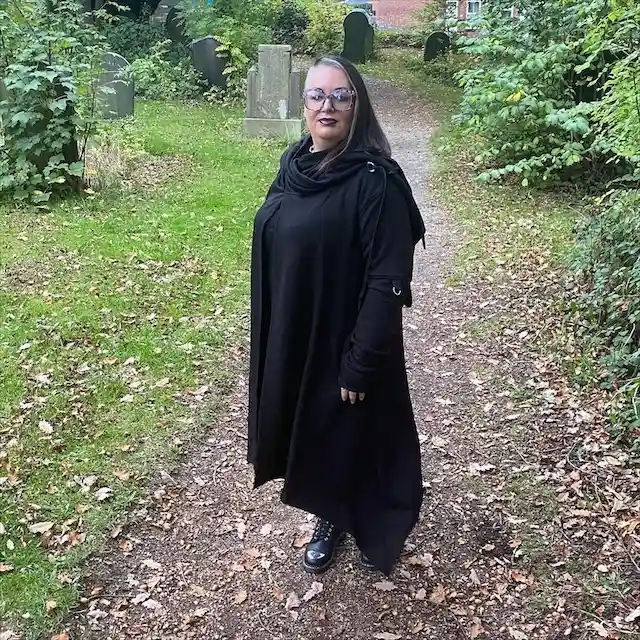 plus size petite black dress halloween looks