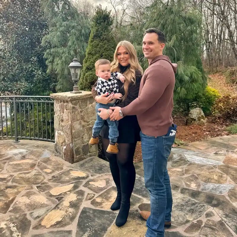 thanksgiving family photo outfits for plus size women