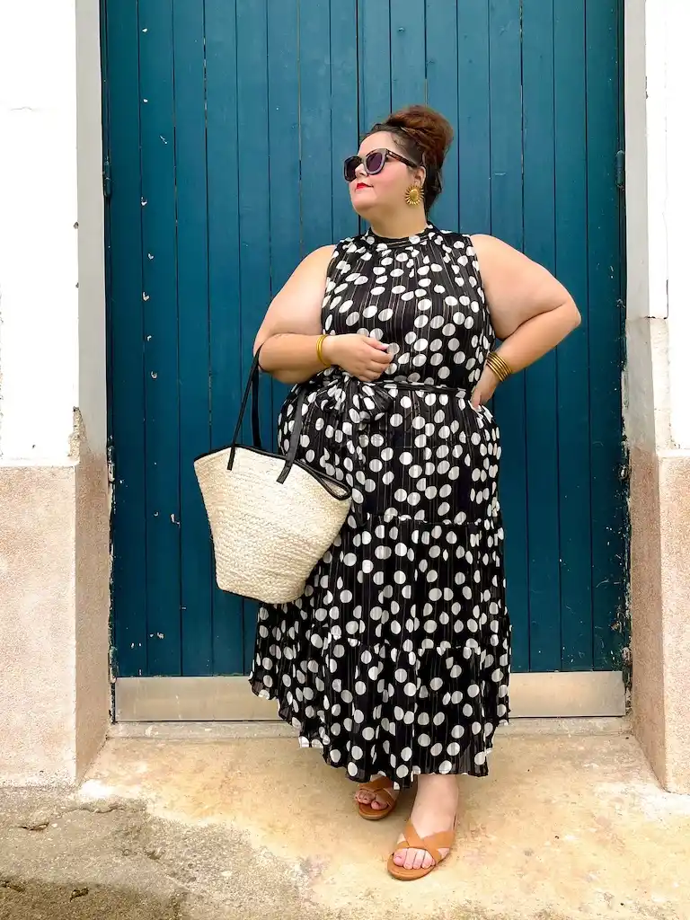 17 Plus Size Petite Outfits Over 50 That Look Absolutely Stunning 2 plus size petite outfits over 50