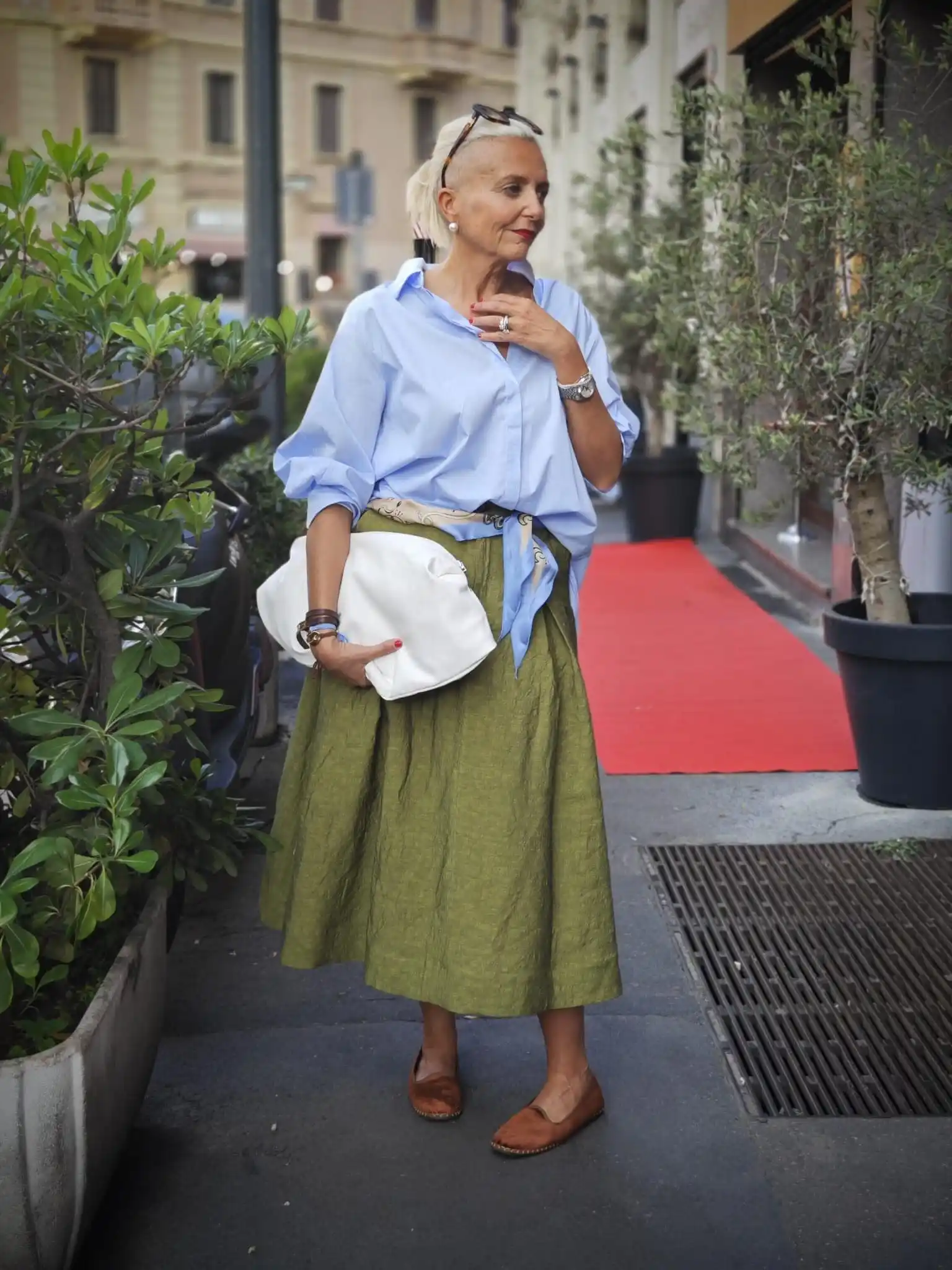 16 Plus Size Petite Women Over 50 Outfit Ideas You Need to Try 7 plus size petite women over 50 outfit ideas