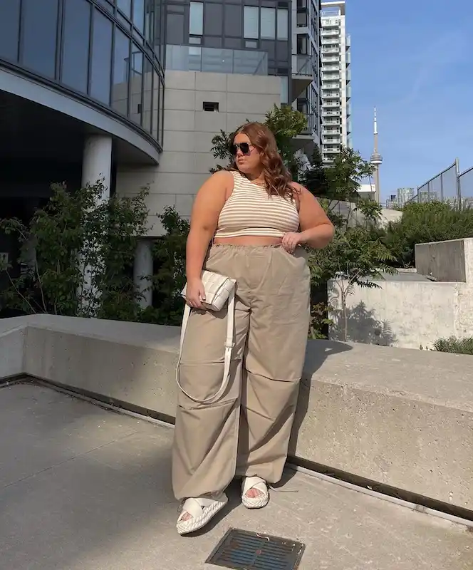 family photo outfits for plus size petite women over 50