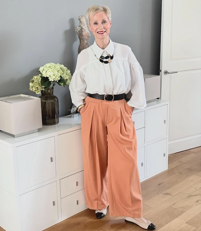 thanksgiving outfits for women who are hosting dinner