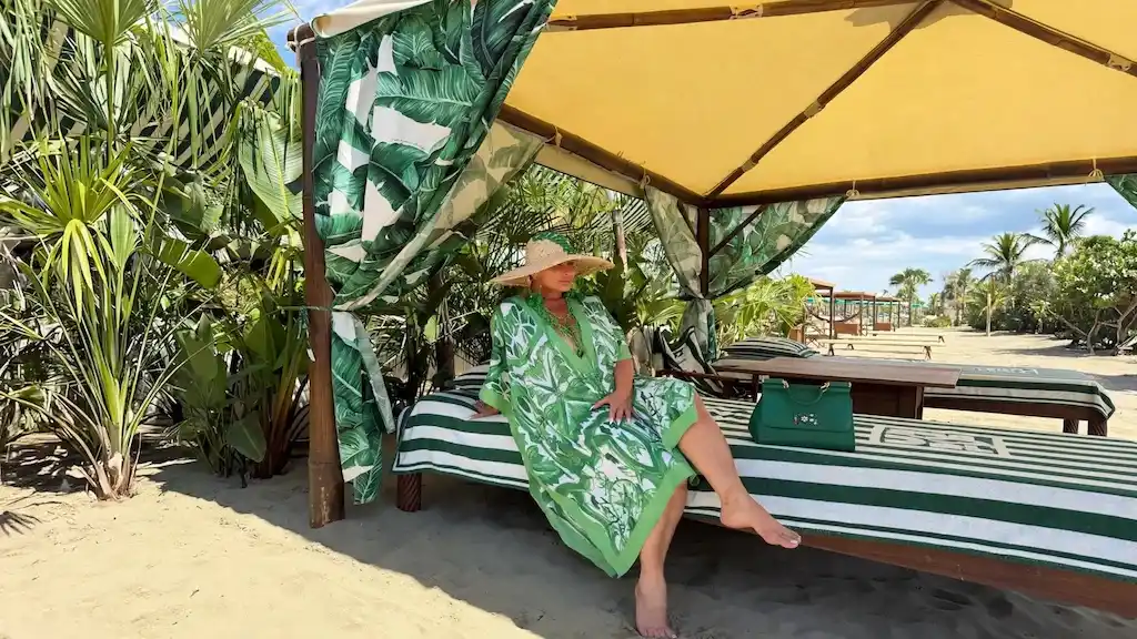 what to wear to the beach plus size petite over 50