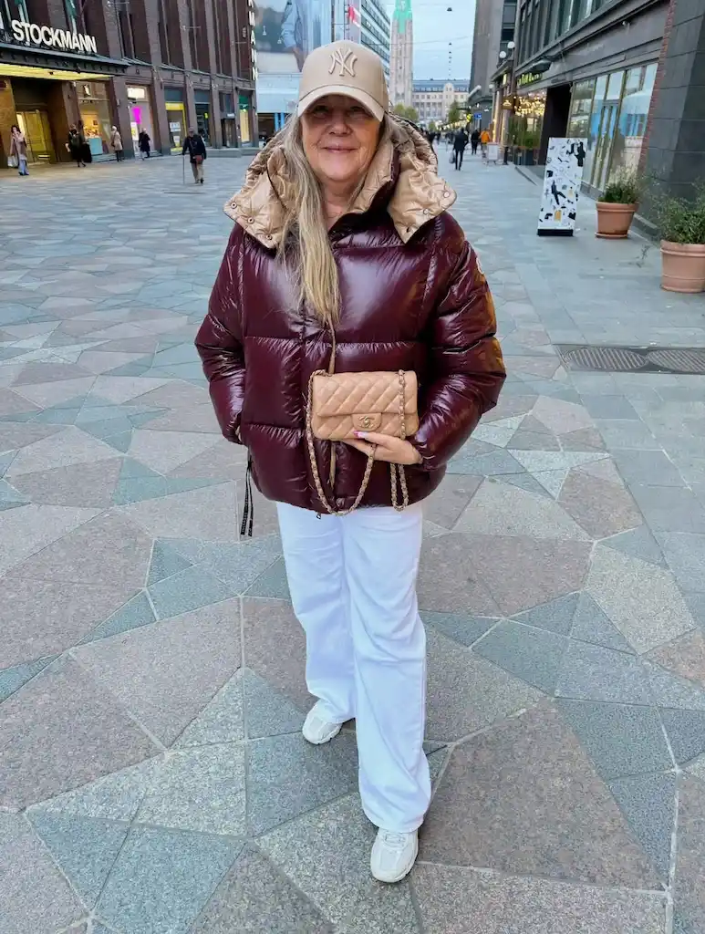 18 Puffer Jacket Outfits for Plus Size Petite Women Over 50 That Aren't Bulky 17 puffer jacket outfits for plus size petite women over 50
