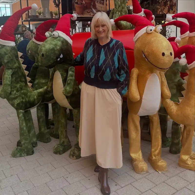 Christmas outfits for plus size petite women over 50