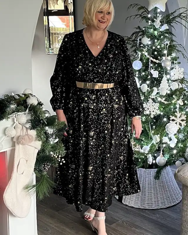 15 Best Christmas Dresses for Petite Plus Size Women Over 50 4 best christmas dresses for petite plus size women over 50