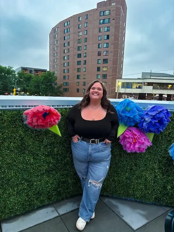 family photo outfits for plus size petite women over 50