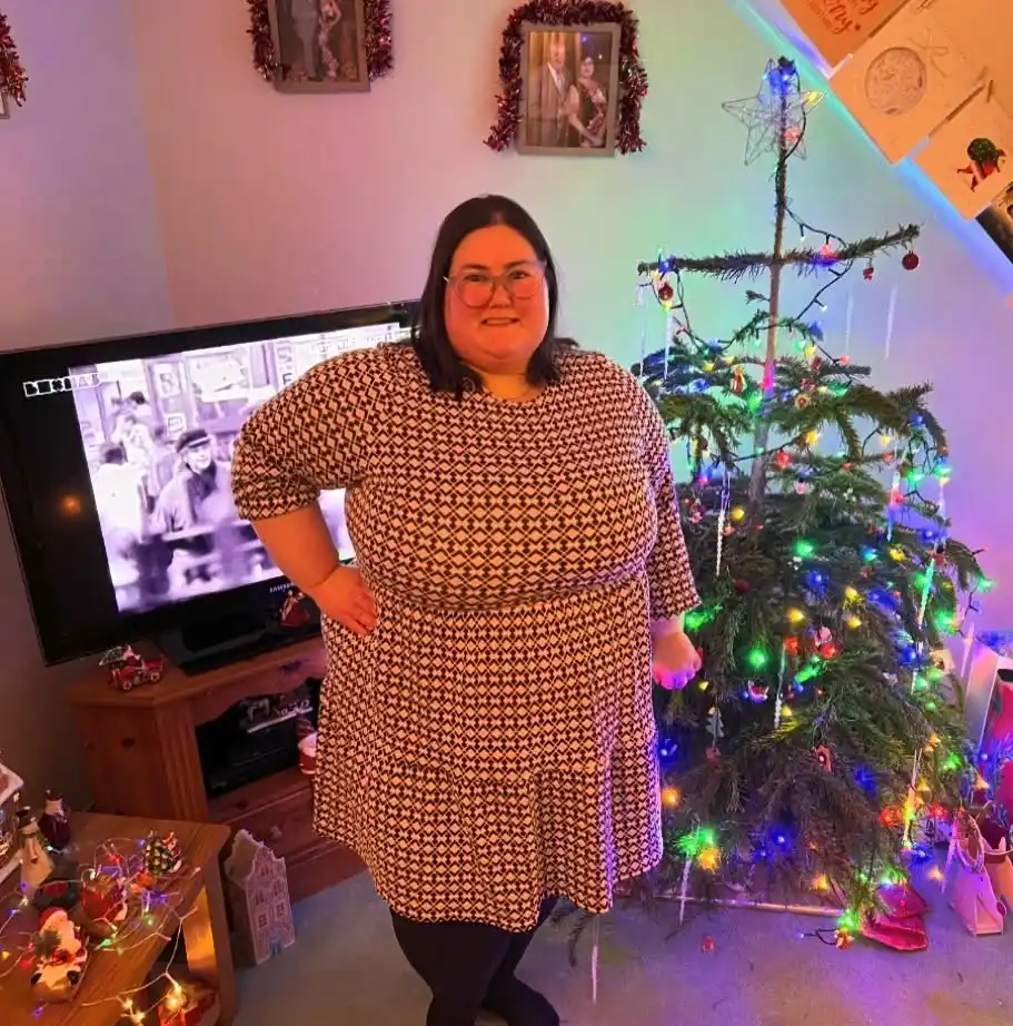 cozy winter outfits for plus size petite women over 50