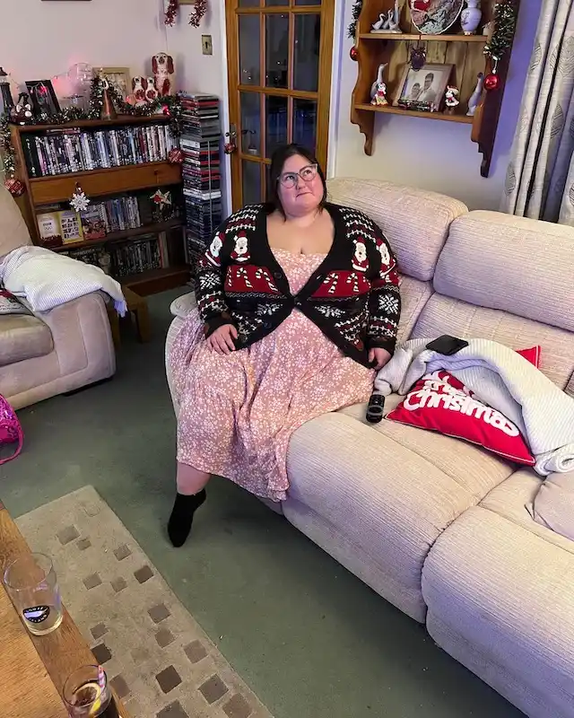 Christmas outfits for plus size petite women over 50