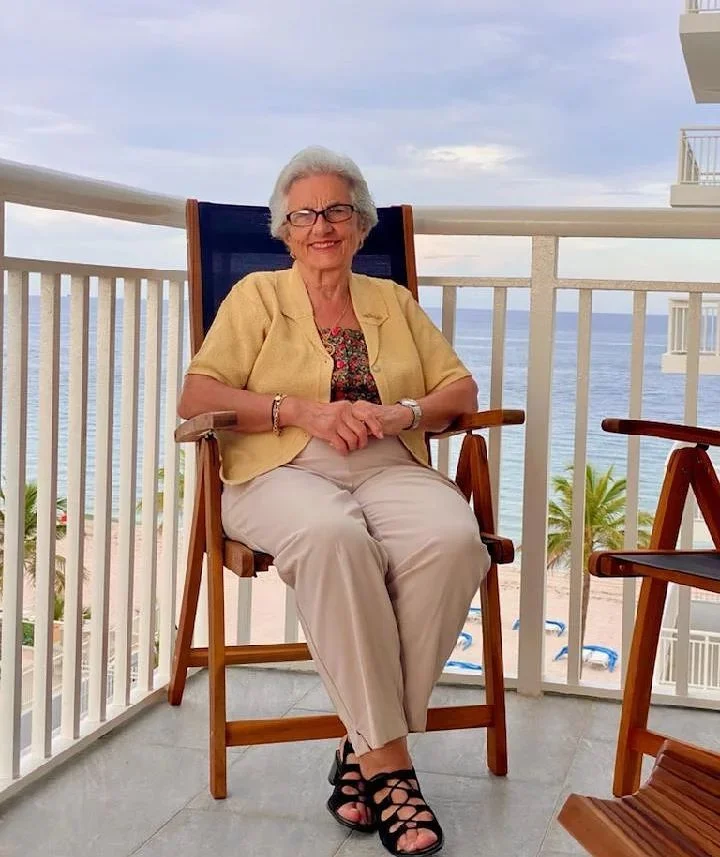 21 Thanksgiving Outfit Ideas for Grandma 2 thanksgiving outfit ideas for grandma