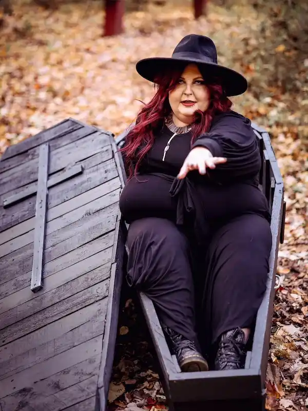 halloween costume ideas for short curvy women