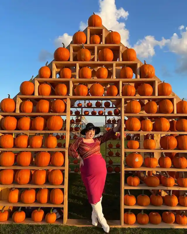 21 Thanksgiving Outfits for Plus Size Petite Women Over 50 (Comfortable and Cute) 20 Thanksgiving outfits for plus size petite women over 50
