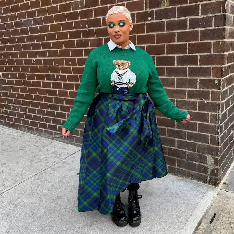 thanksgiving outfits for women who are hosting dinner