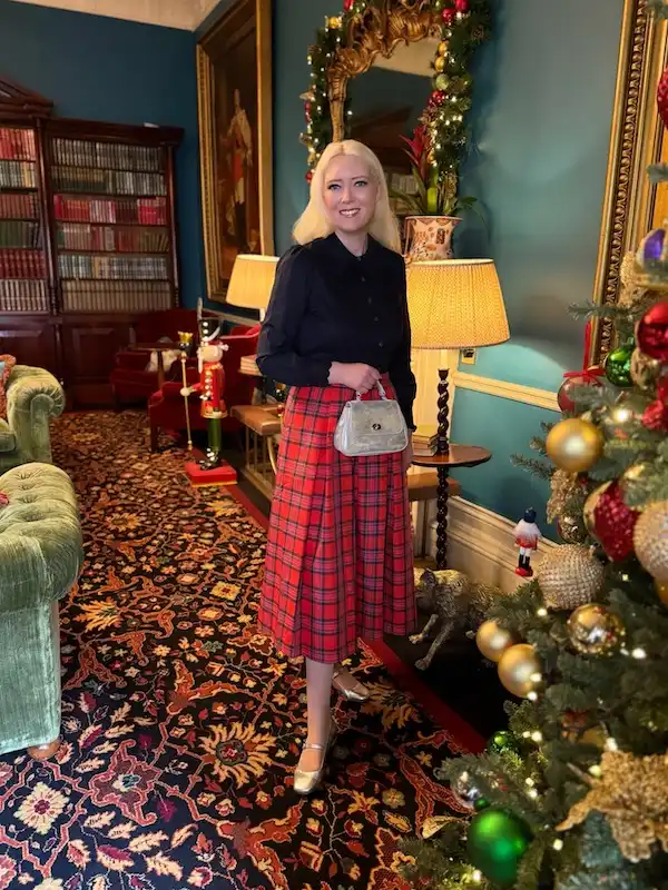 plaid christmas outfits for petite plus size women over 50