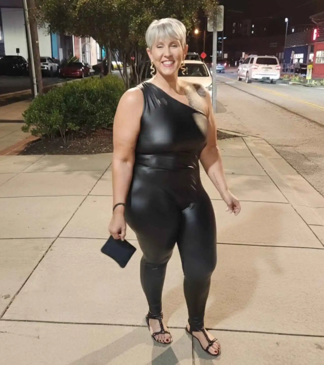 20 Plus Size Petite Fashion Ideas Over 50 for Modern Women 2 plus size petite fashion over 50