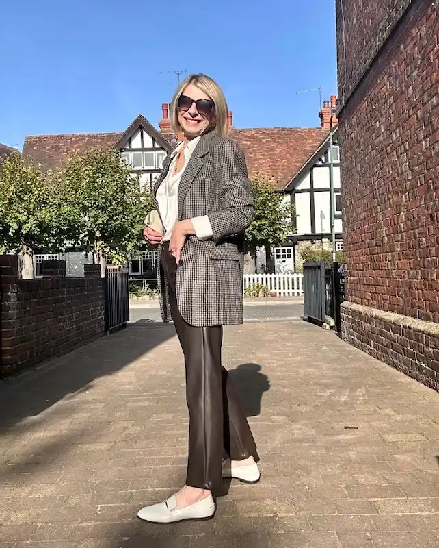 camel and tan outfits for plus size petite women over 50